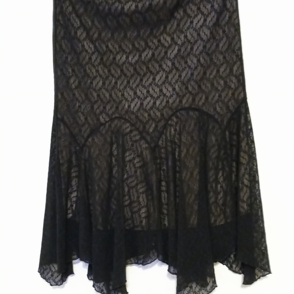 Ventage LACY ROMANCE ASYMMETRIC MIDI SKIRT IN BLACK